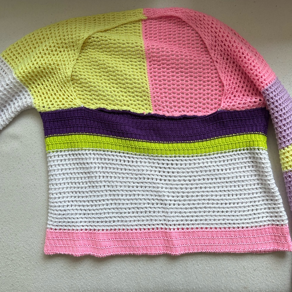 Random Multicolor crochet top - Picture 2 of 4
